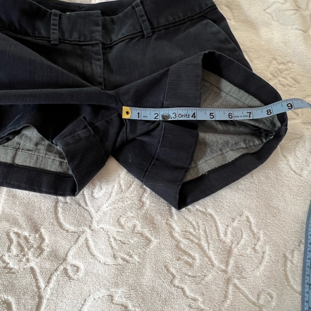 7th Avenue New York & Company Dark Navy Blue Cuffed Hem Shorts - Picture 9 of 10